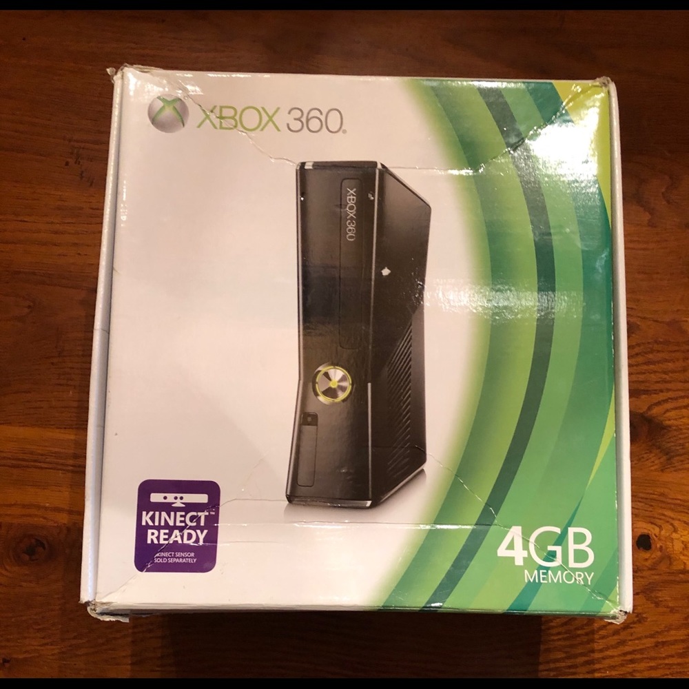 Xbox 360 - Picture 2 of 4